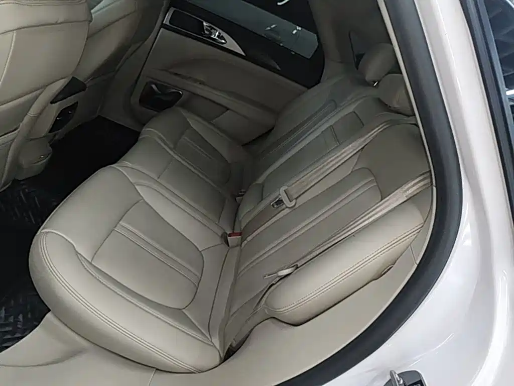 Lincoln MKZ — миниатюра 17