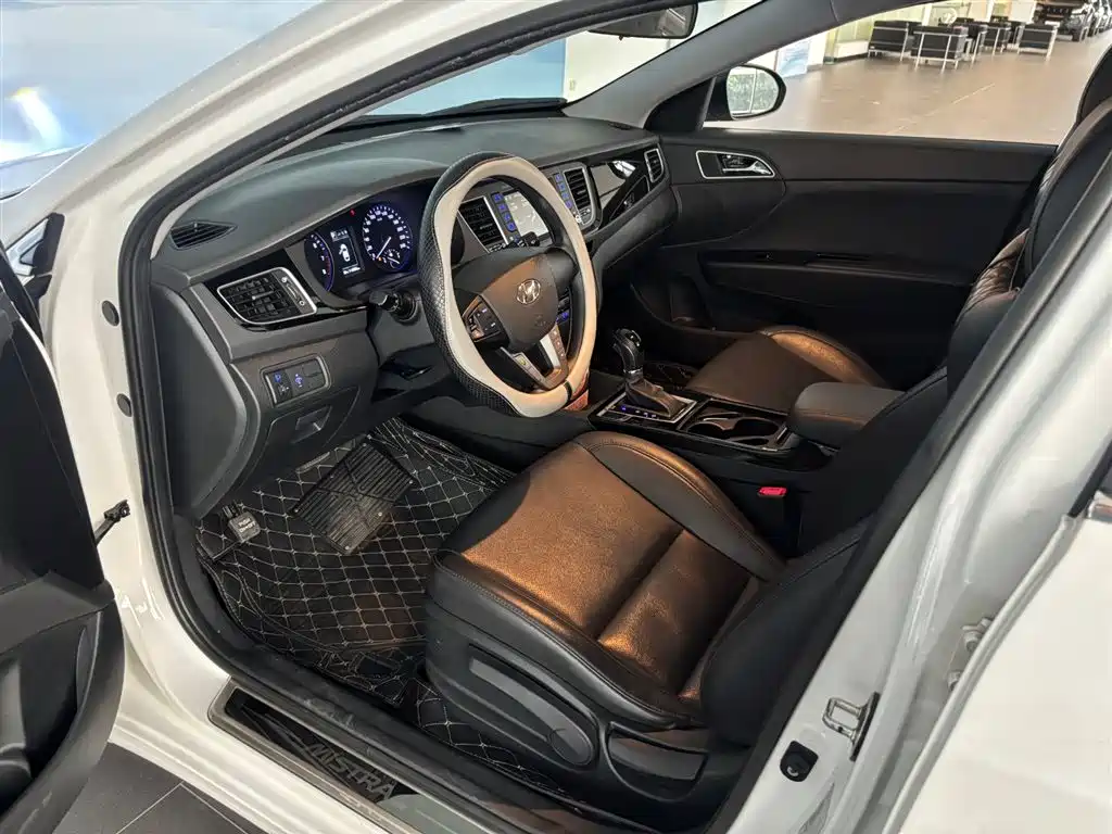 Hyundai Mistra — миниатюра 21