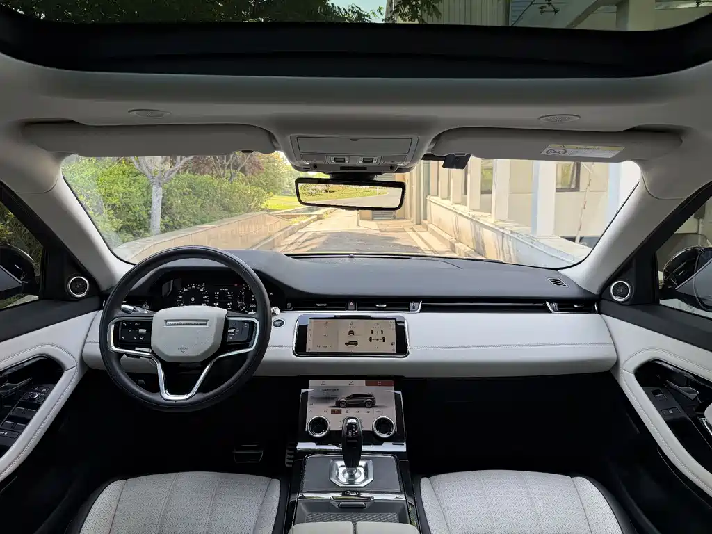 Land Rover Range Rover Evoque 2022 L 249PS R-Dynamic Luxury