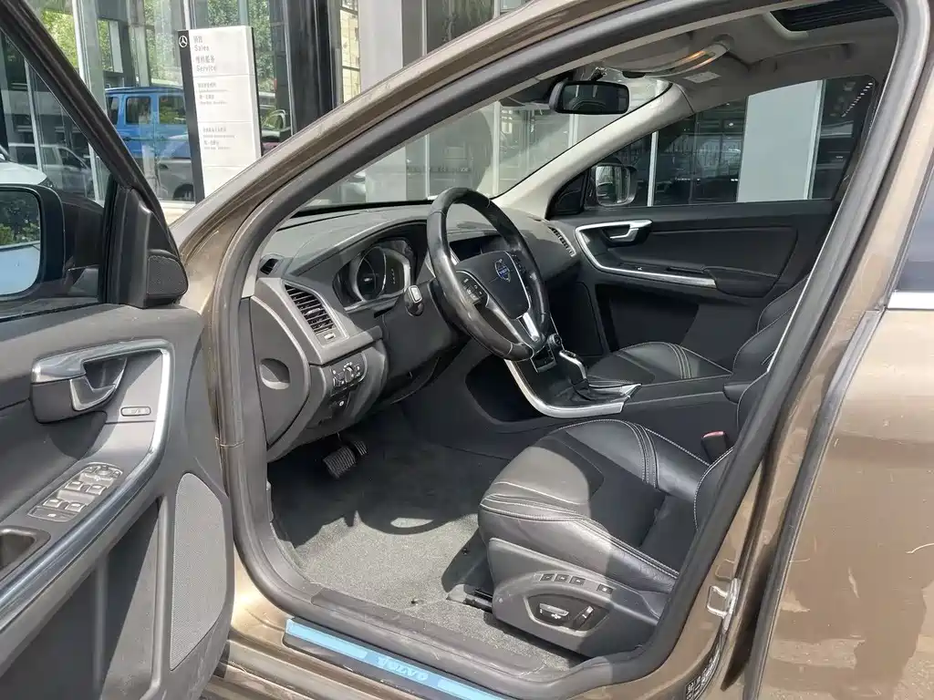 Volvo XC60 2015 T5