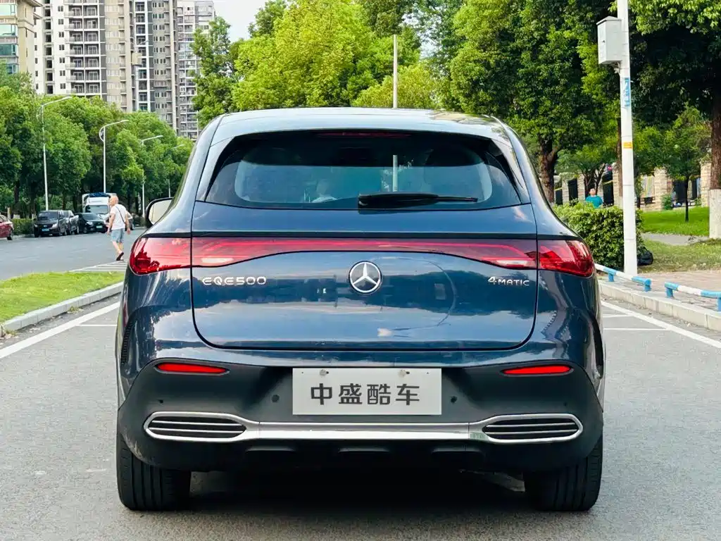 Mercedes-Benz EQE SUV — миниатюра 5