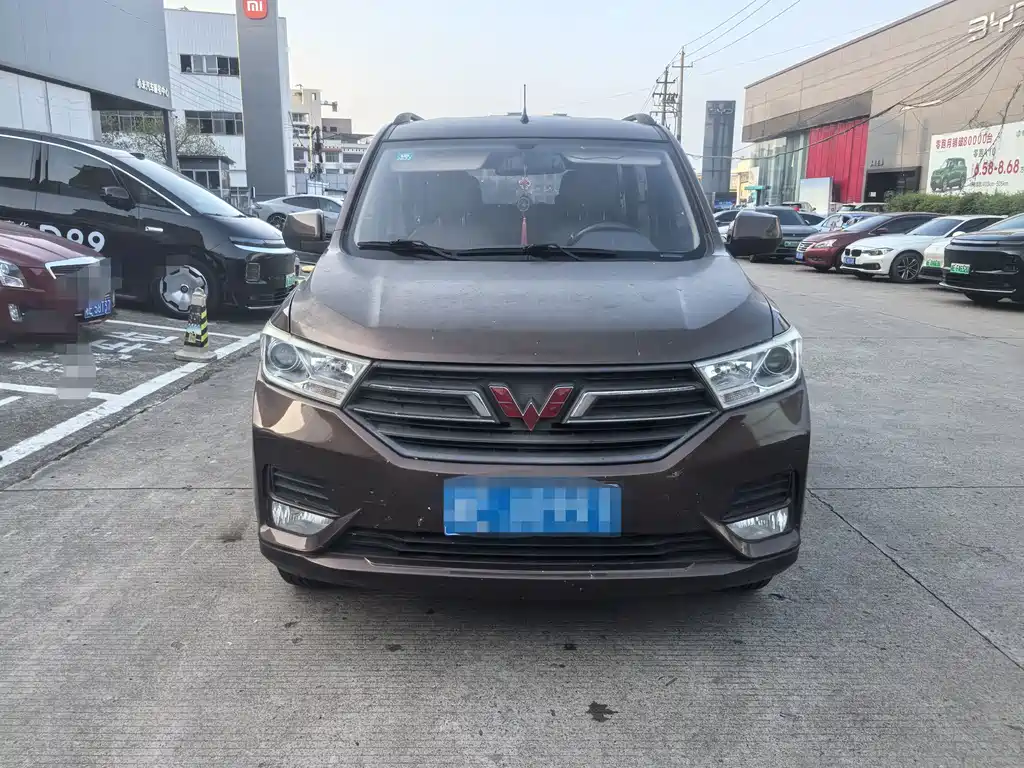 Wuling Hongguang — миниатюра 2