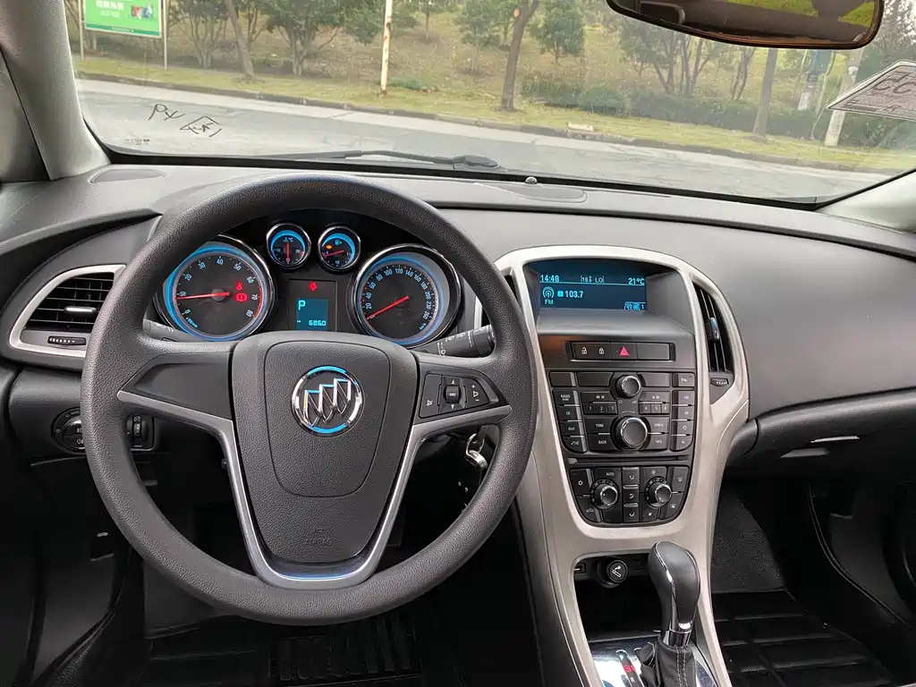 Buick Excelle 2013 XT 1.6L AT Fashion