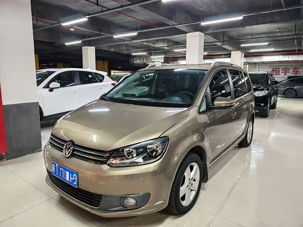 Volkswagen Touran 2016