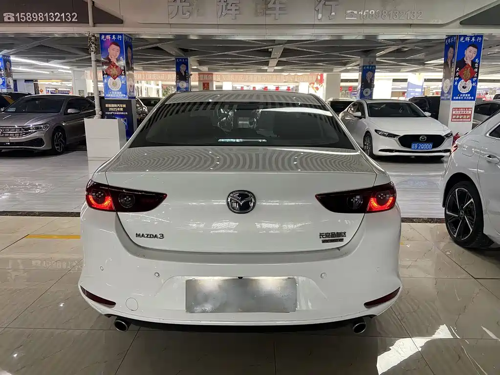 Mazda 3 Axela — миниатюра 5
