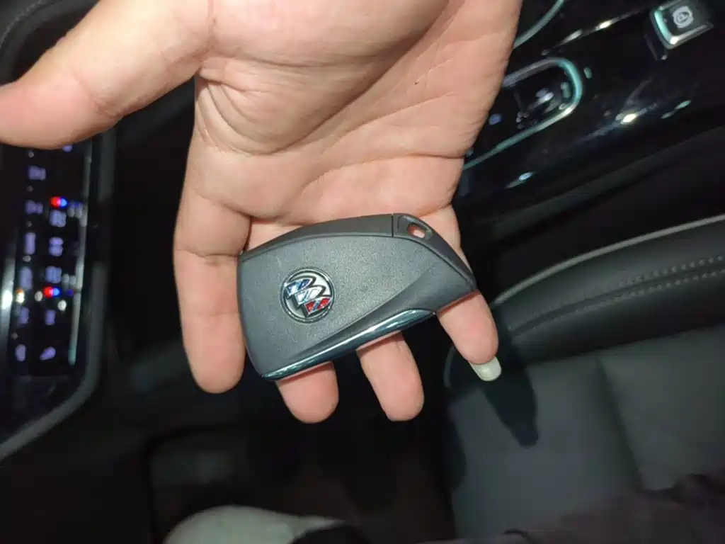 Buick Envision Plus — миниатюра 9