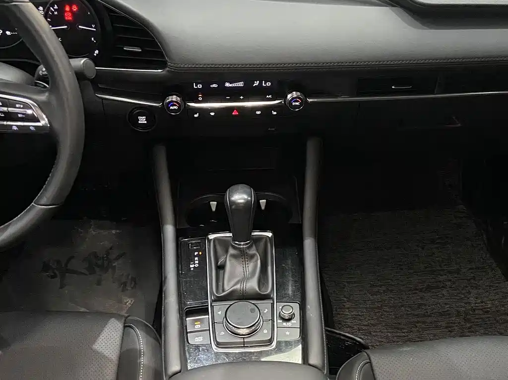 Mazda 3 Axela — миниатюра 18