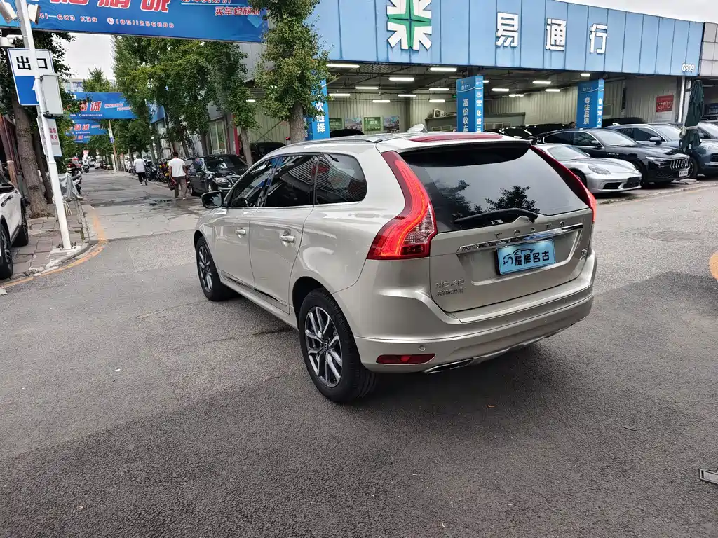 Volvo XC60 — миниатюра 5
