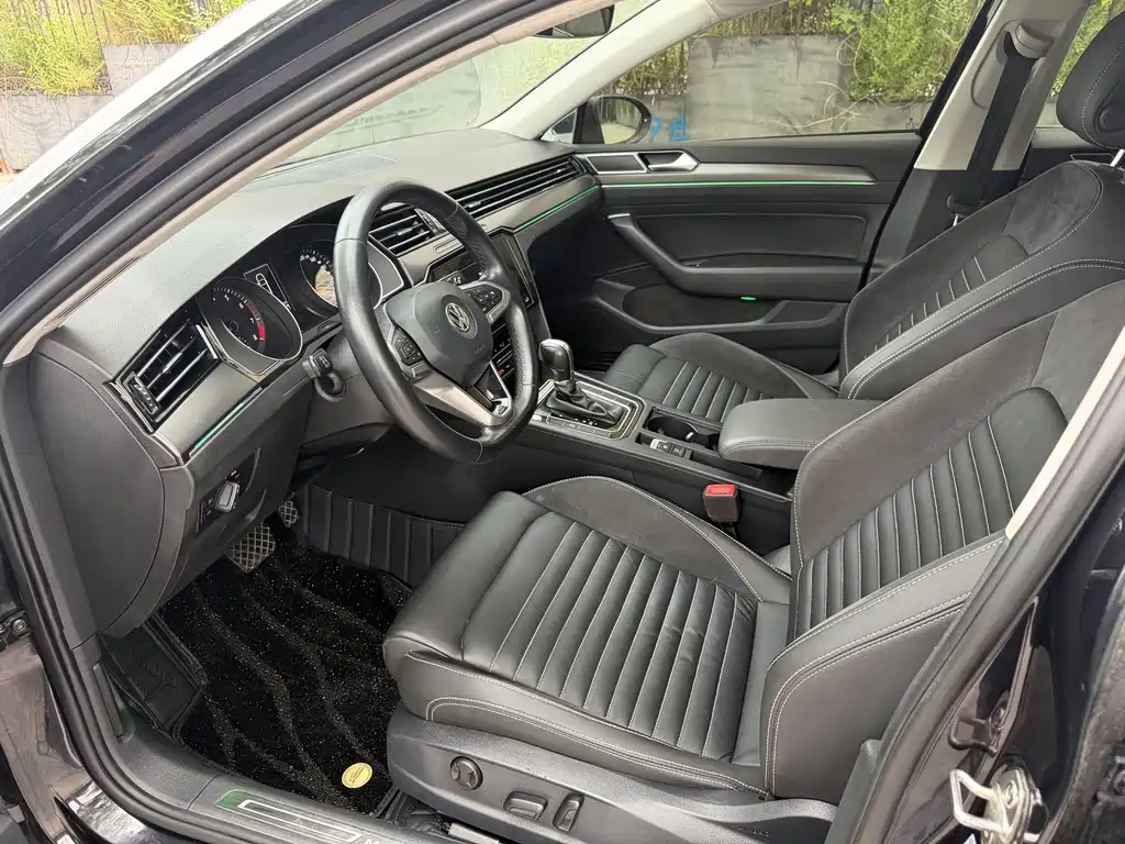 Volkswagen Magotan — миниатюра 4
