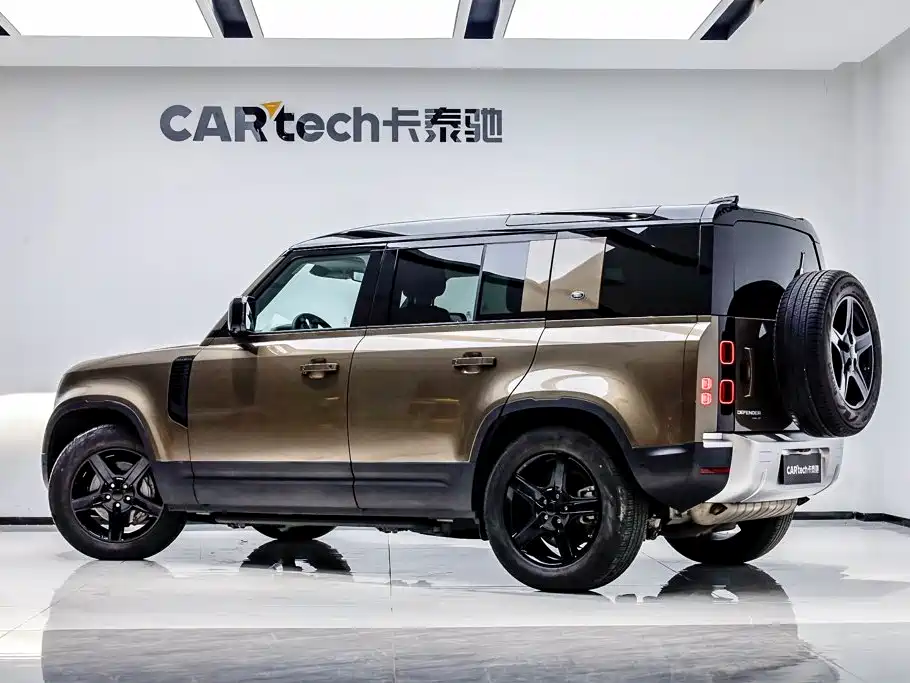 Land Rover Defender — миниатюра 4