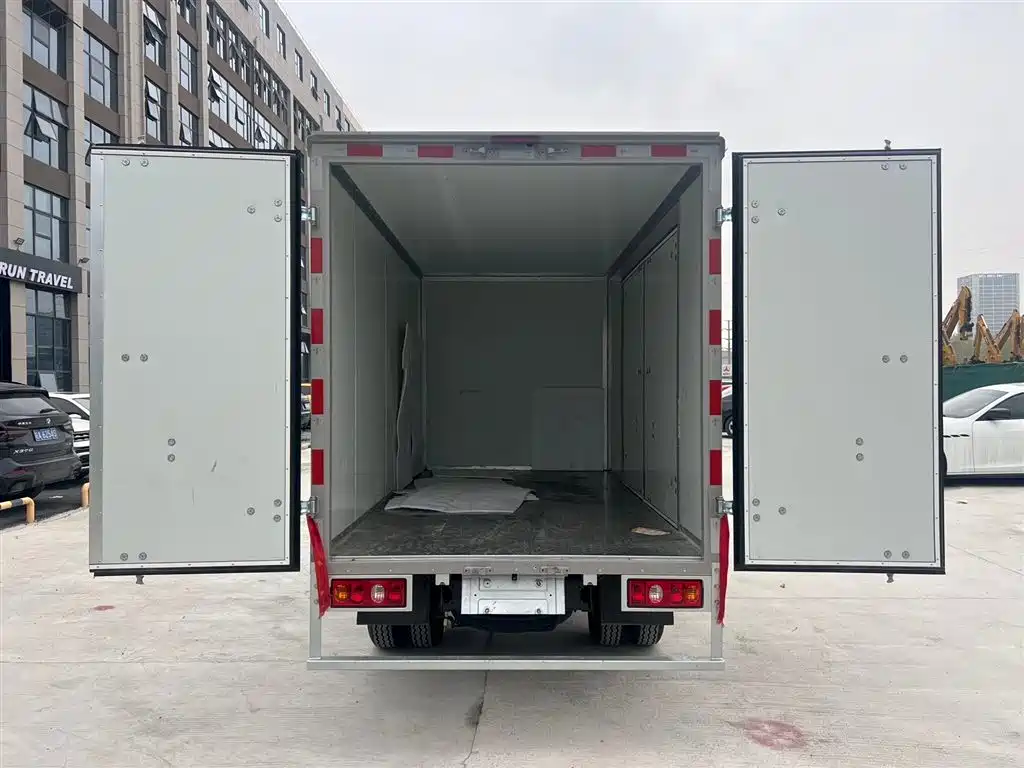 Changan T30 2023 1.6L CNG 3.6 Comfort DAM16KRC