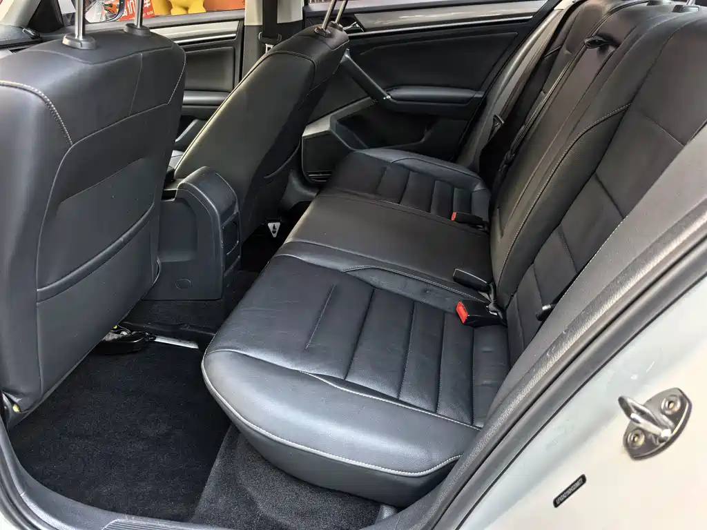 Volkswagen Bora — миниатюра 10