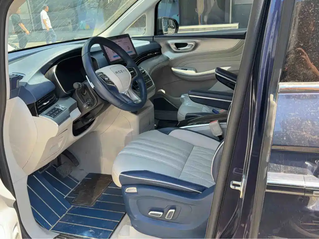 Roewe iMAX8 — миниатюра 2