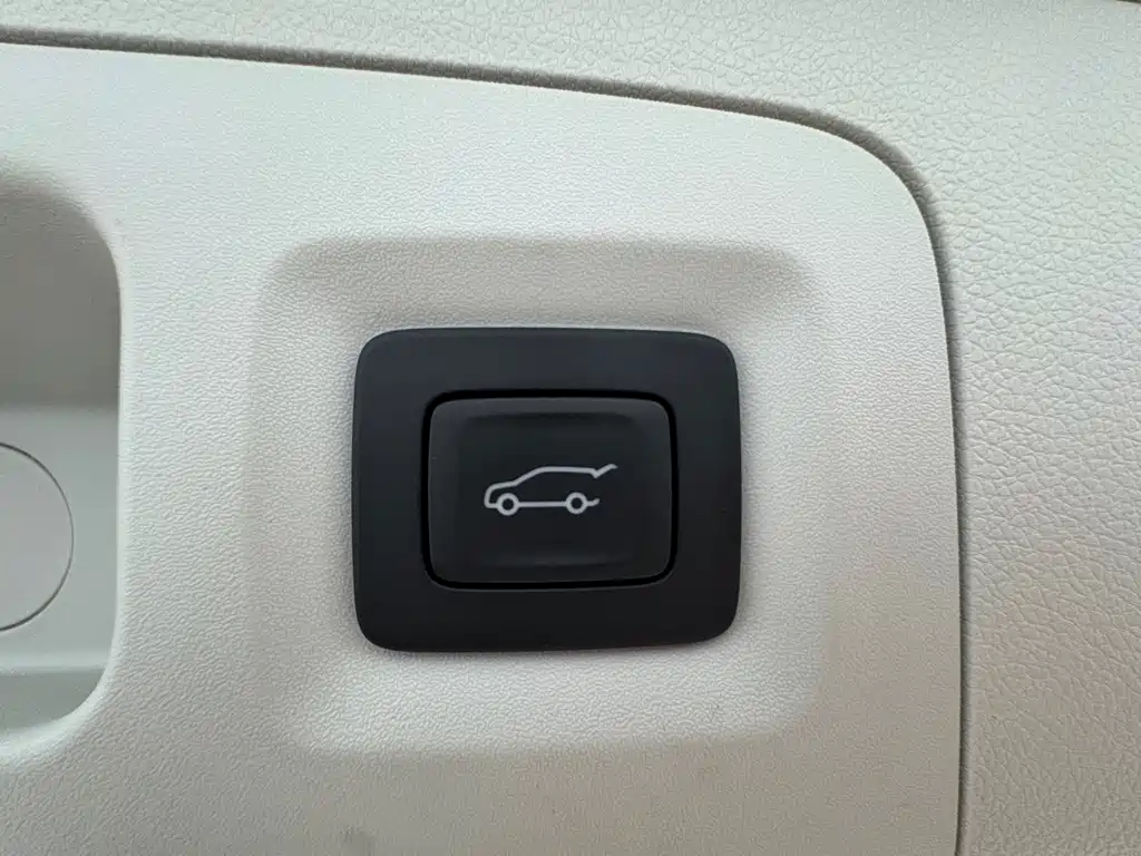 Buick GL8 Hybrid — миниатюра 19