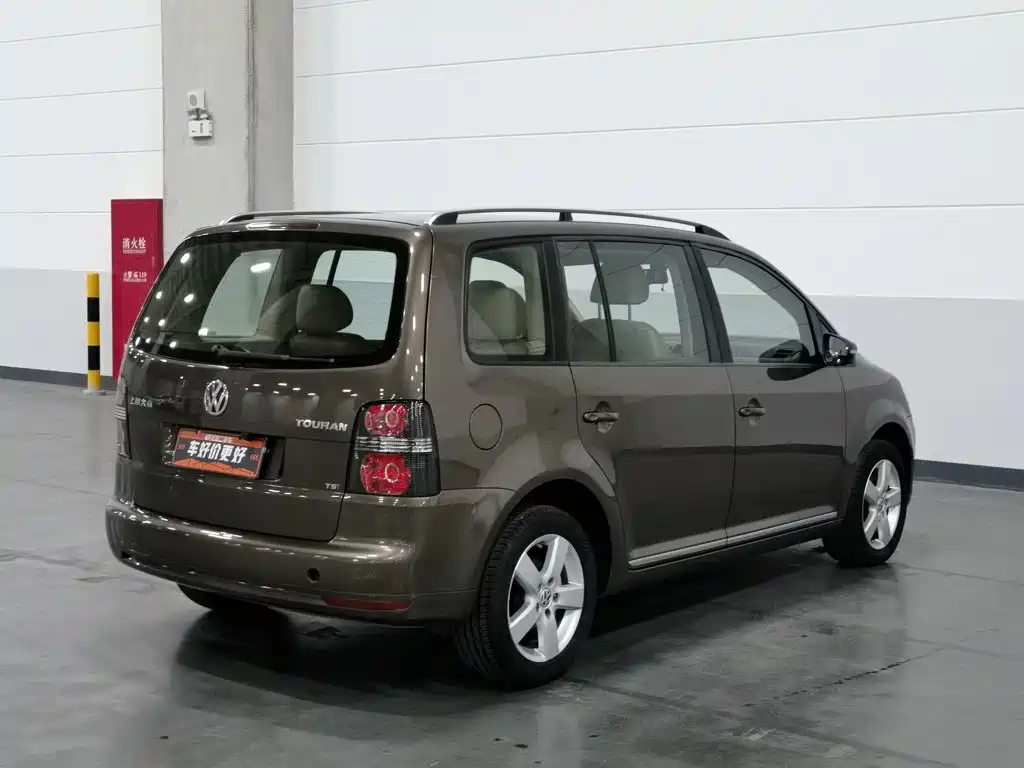 Volkswagen Touran — миниатюра 2