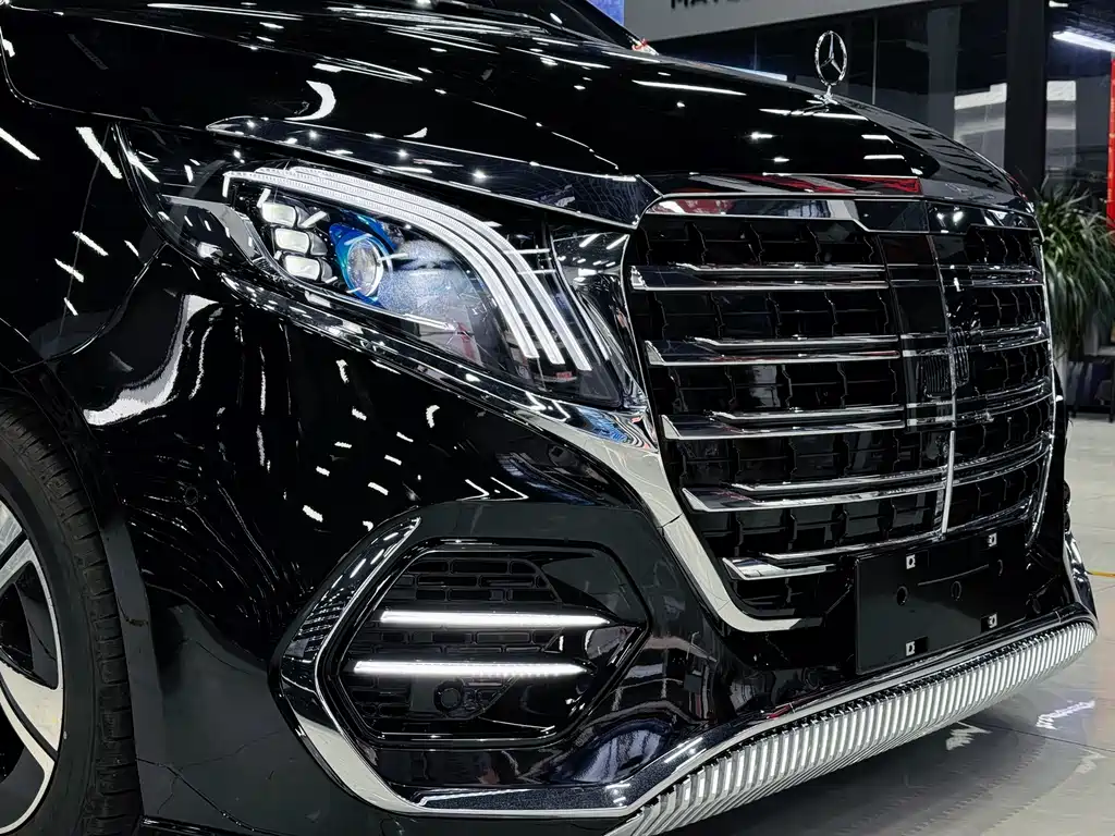 Mercedes-Benz Vito 2024 2.0T 7 мест