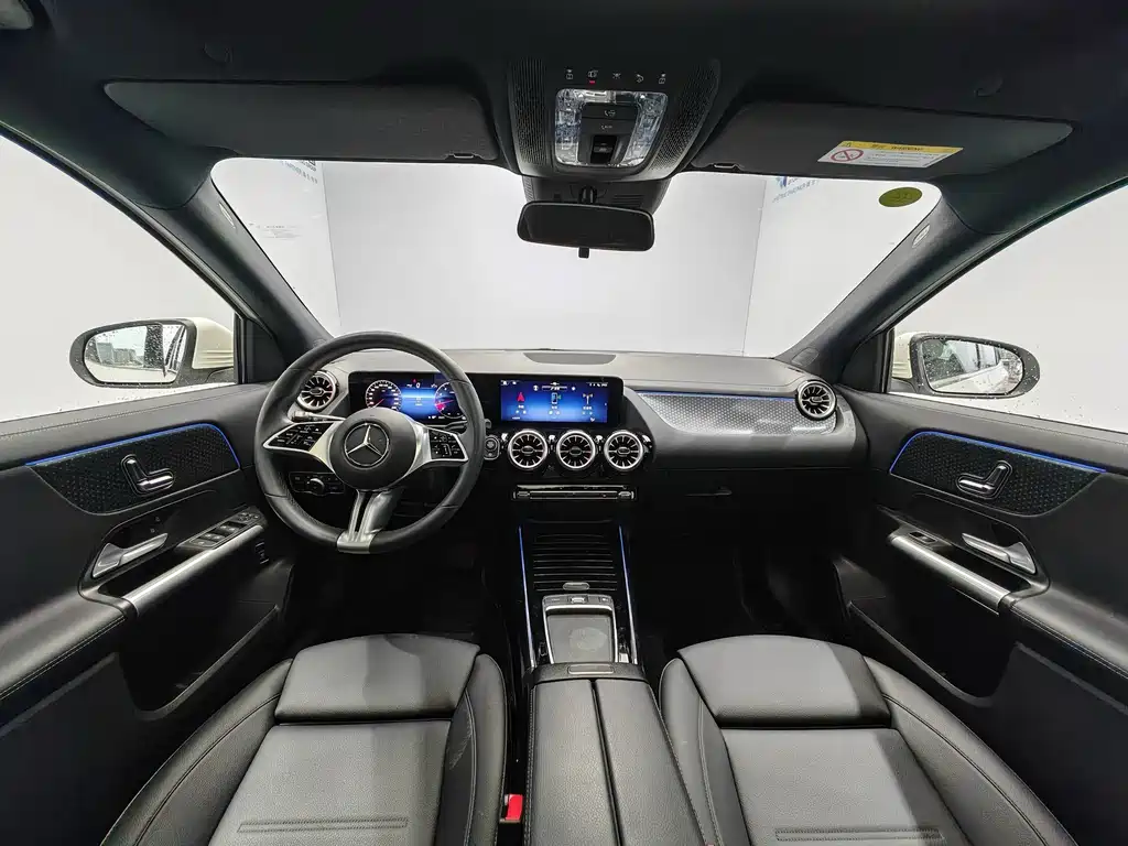 Mercedes-Benz GLA — миниатюра 10