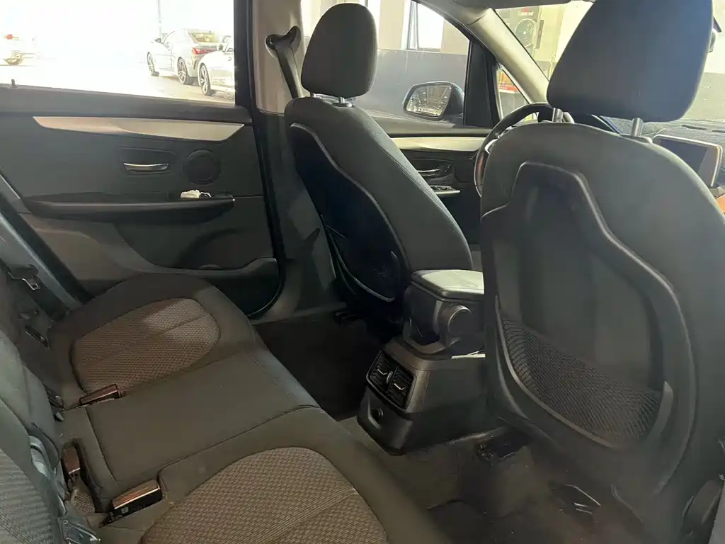 BMW 2 SERIES STATION WAGON