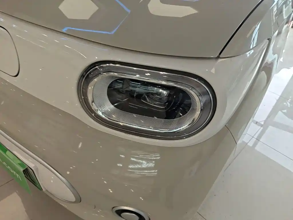 Wuling MINIEV — миниатюра 24