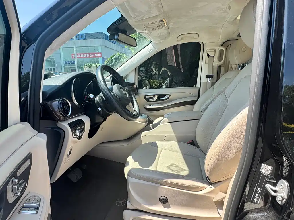 Mercedes-Benz V-Class — миниатюра 5