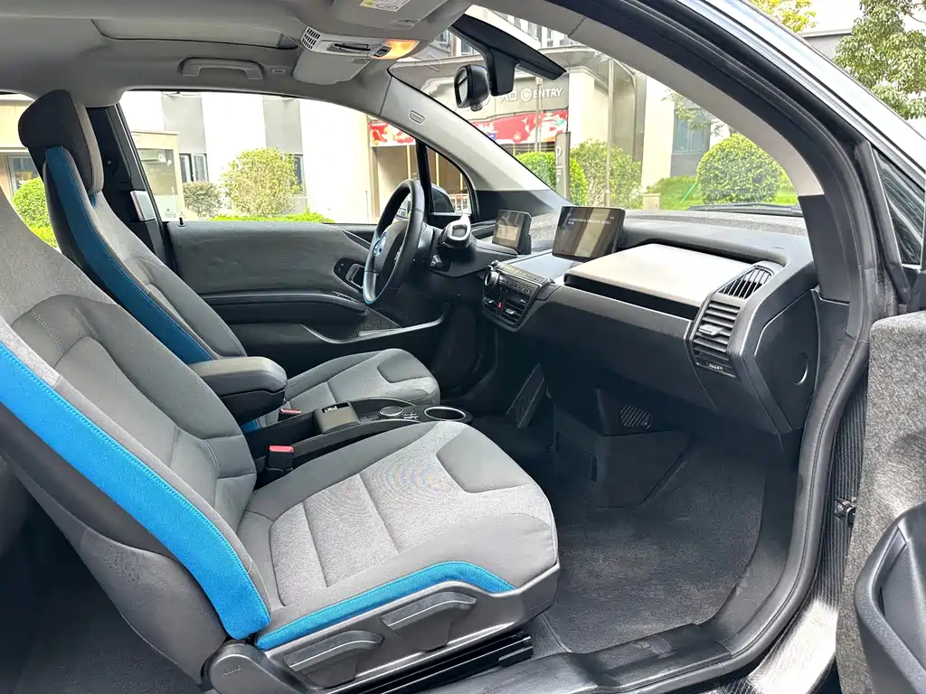 BMW i3 (Import) — миниатюра 7