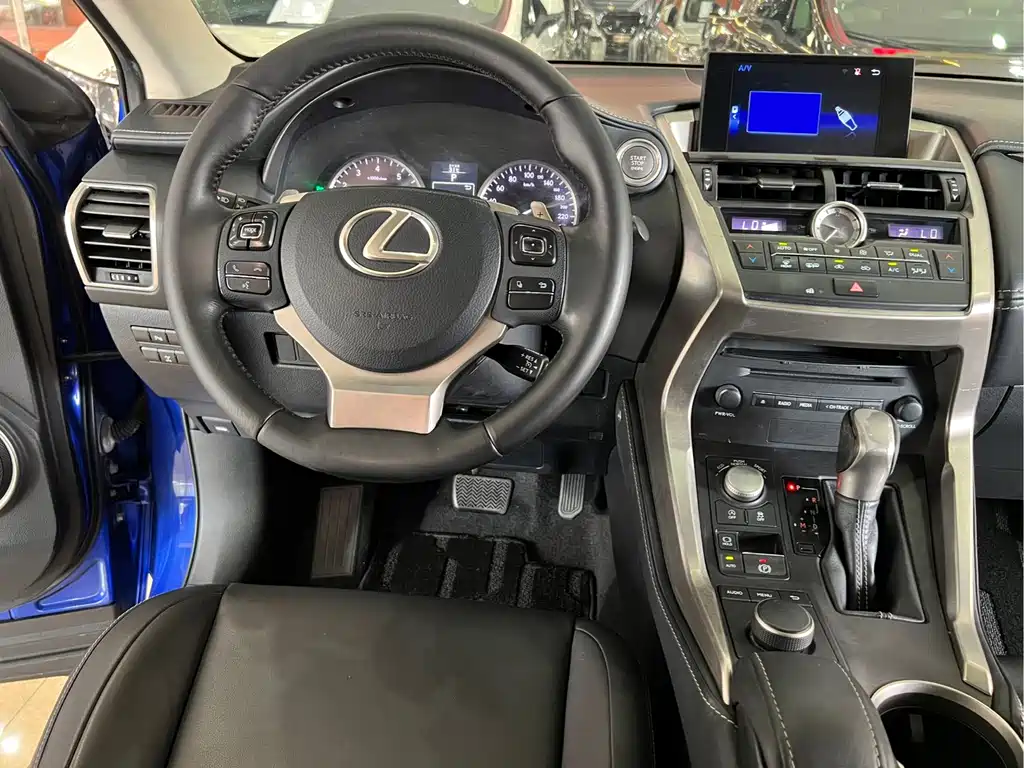 Lexus NX — миниатюра 13