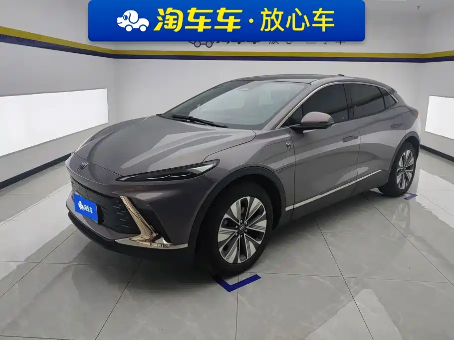 Buick E4