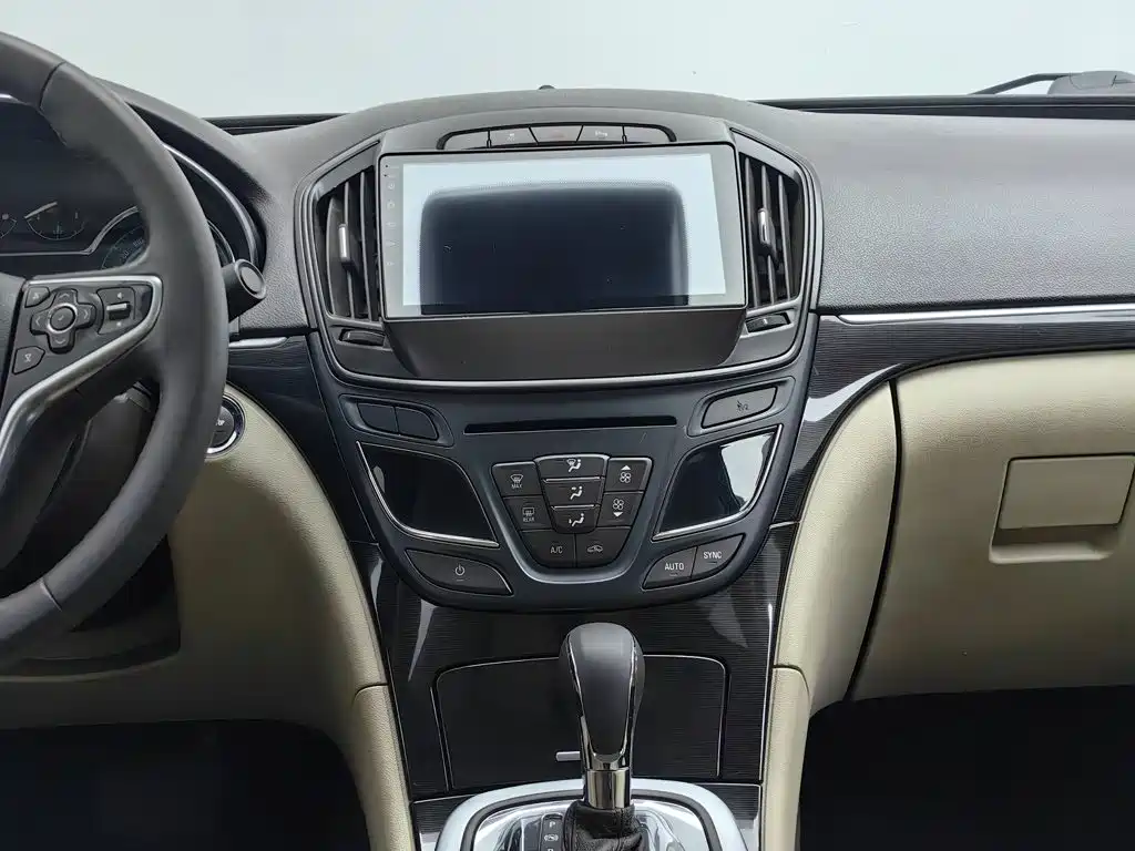 Buick Regal — миниатюра 12