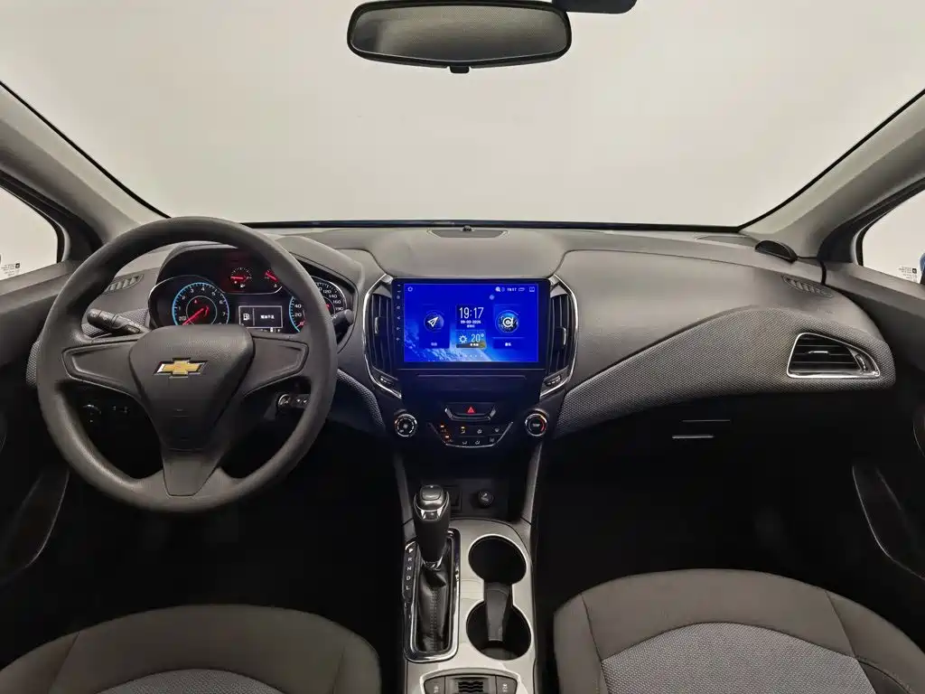 Chevrolet Cruze — миниатюра 5