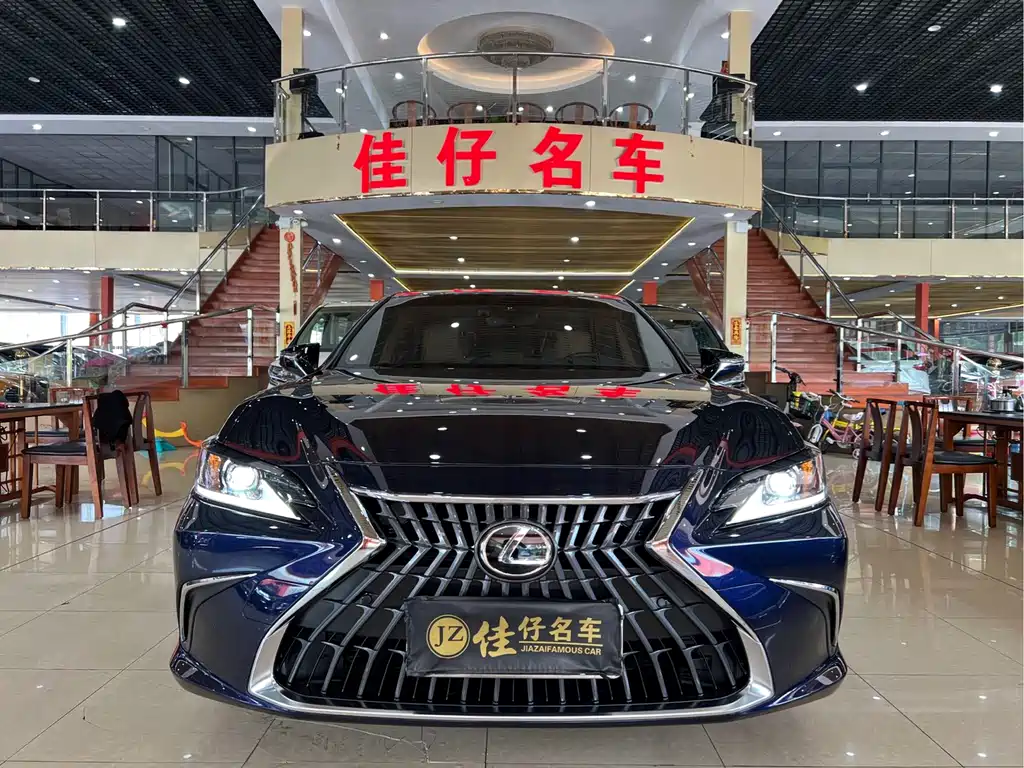 Lexus ES — миниатюра 2