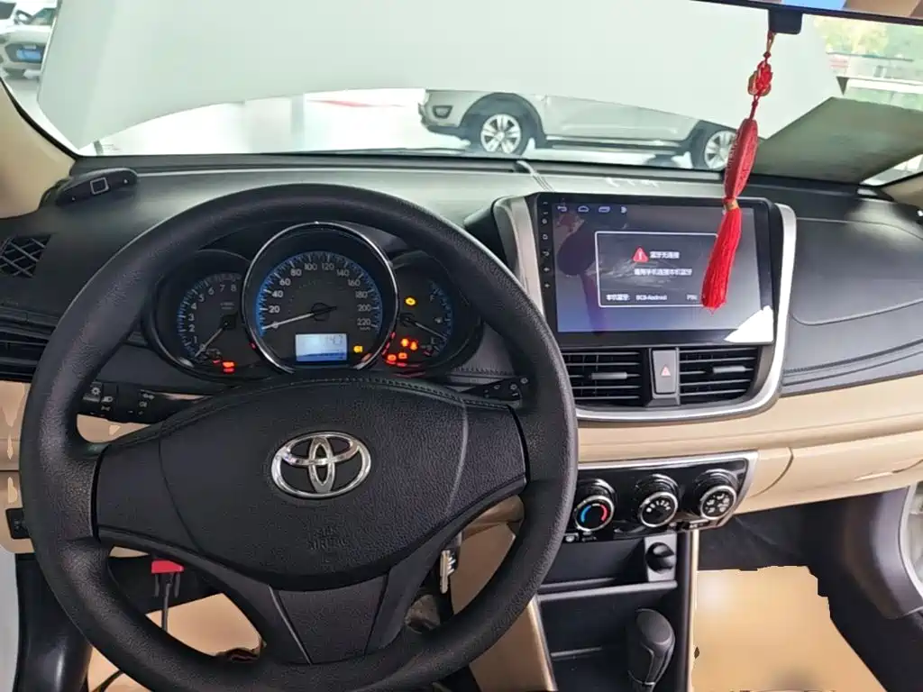 Toyota Vios FS — миниатюра 10