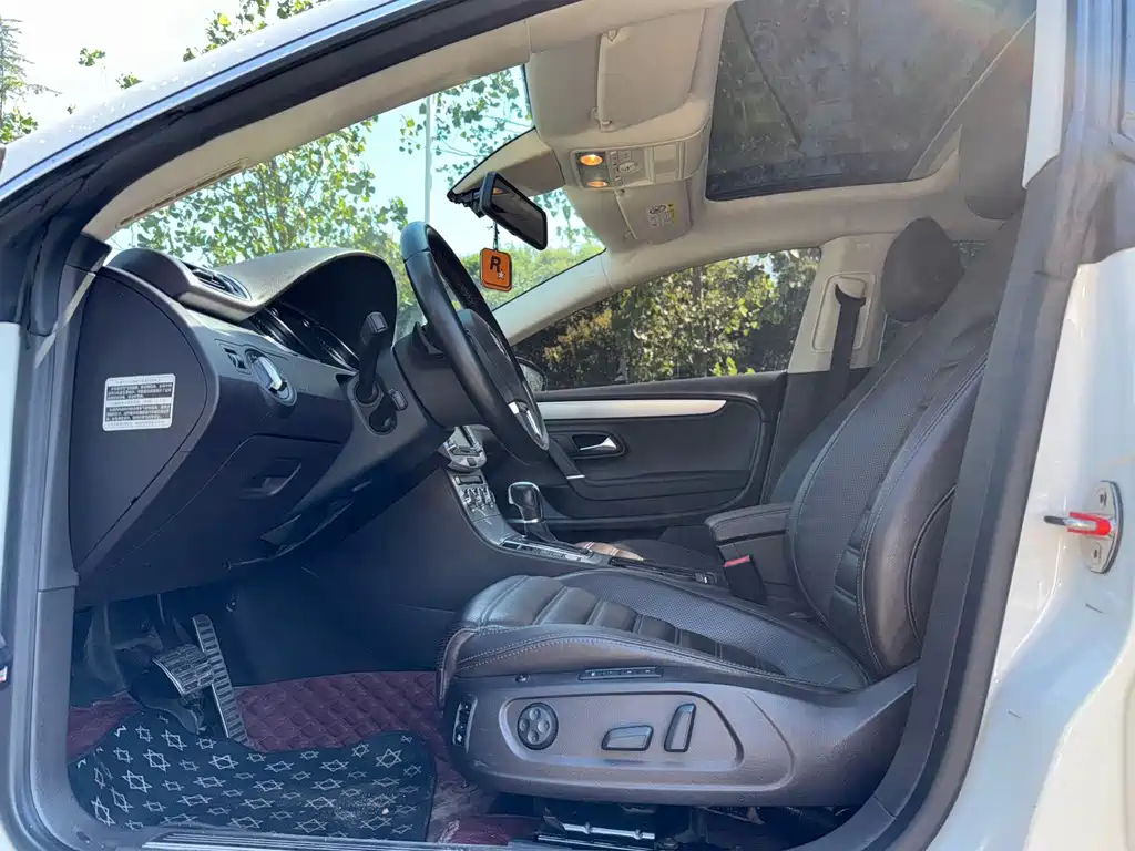 Volkswagen CC — миниатюра 8