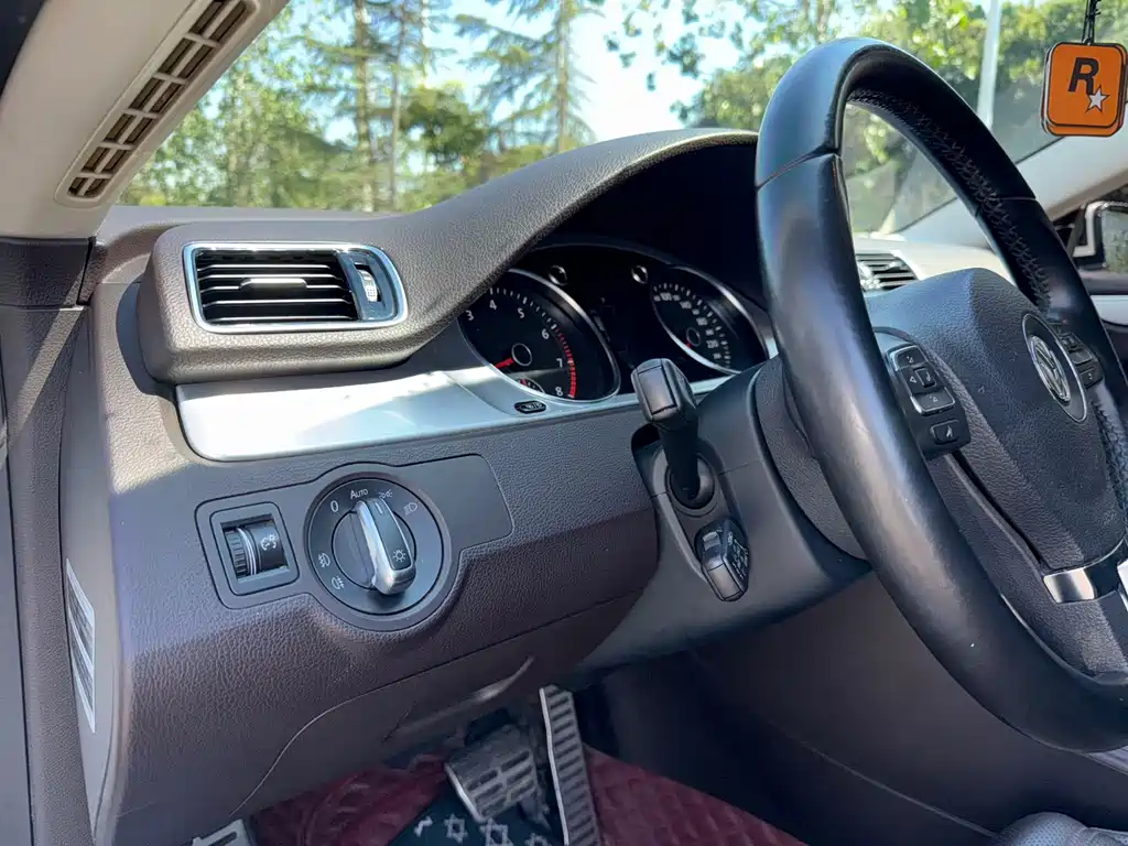 Volkswagen CC — миниатюра 11