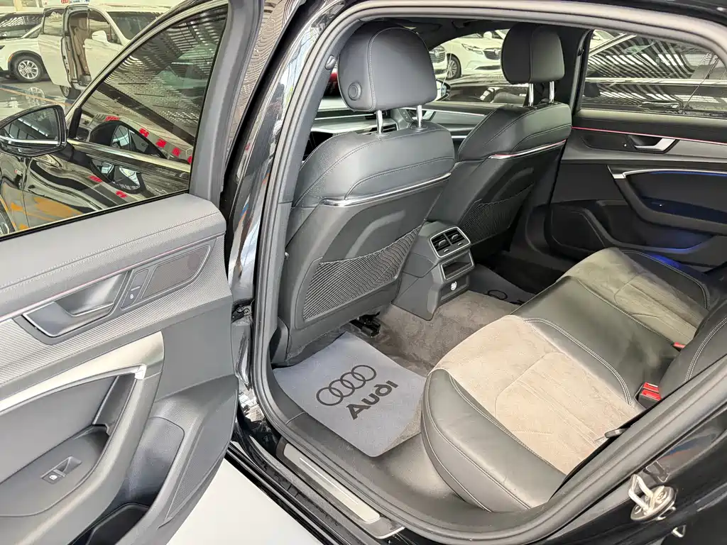 Audi A6L 2021 40 TFSI Luxury