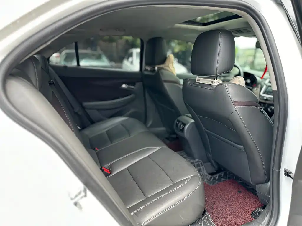 Chevrolet Malibu — миниатюра 15