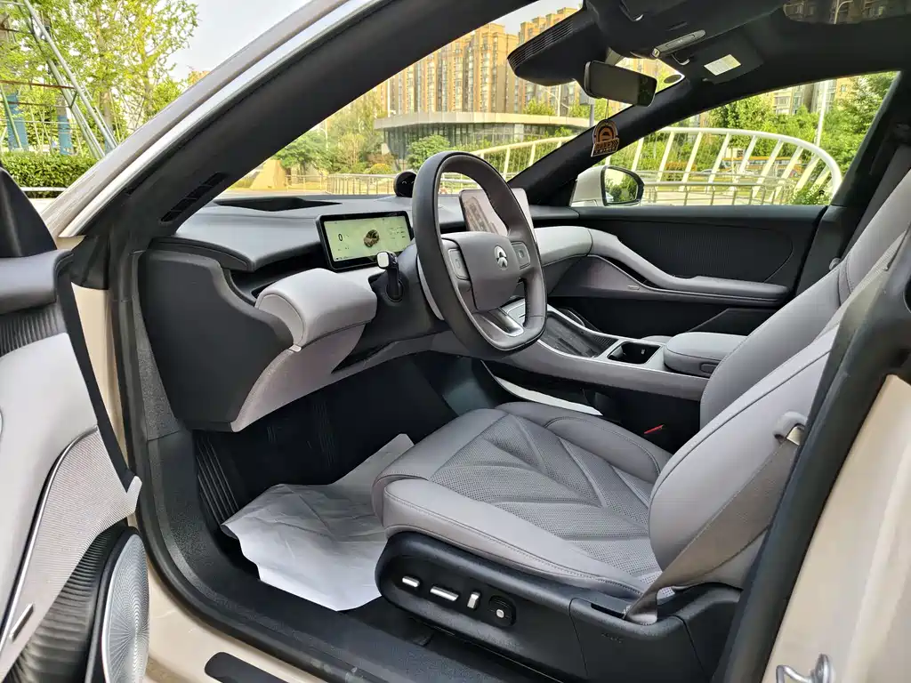 NIO ET5T 2025 75kWh Touring