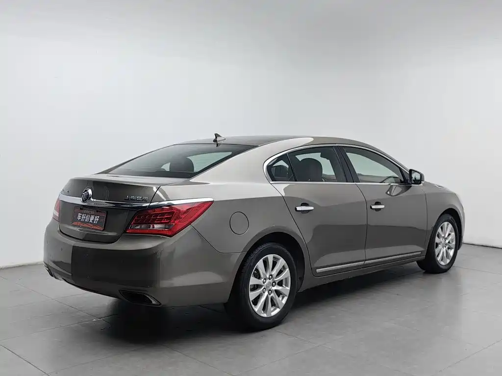 Buick LaCrosse — миниатюра 2