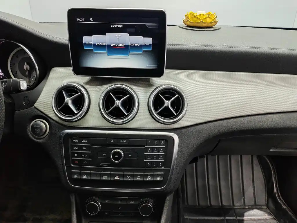 Mercedes-Benz GLA — миниатюра 16