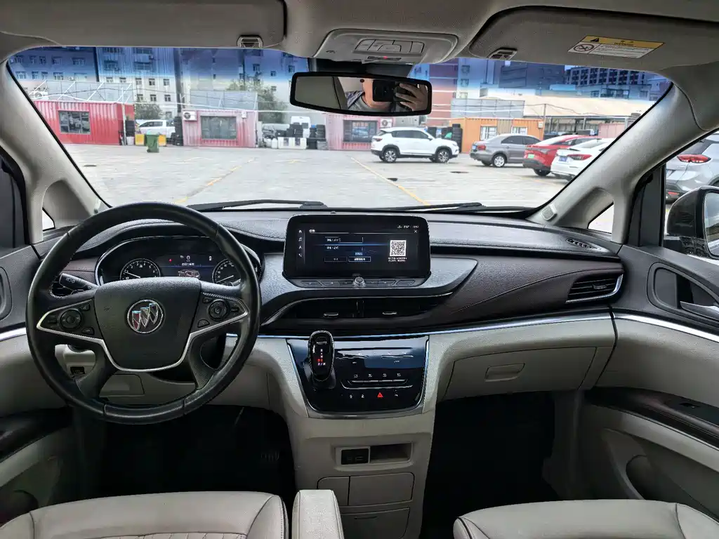 Buick GL8 — миниатюра 5