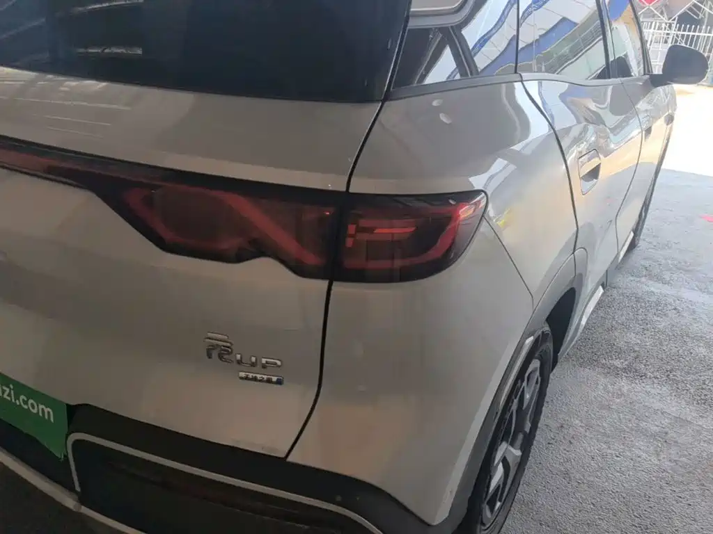 BYD Yuan Up UP 2025 Smart Drive 401KM
