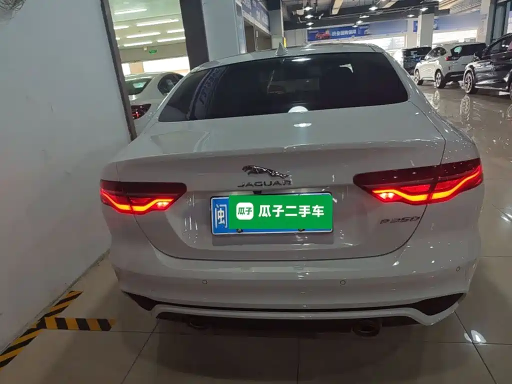 Jaguar XEL — миниатюра 6