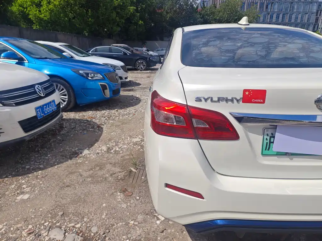 Nissan Sylphy EV — миниатюра 8