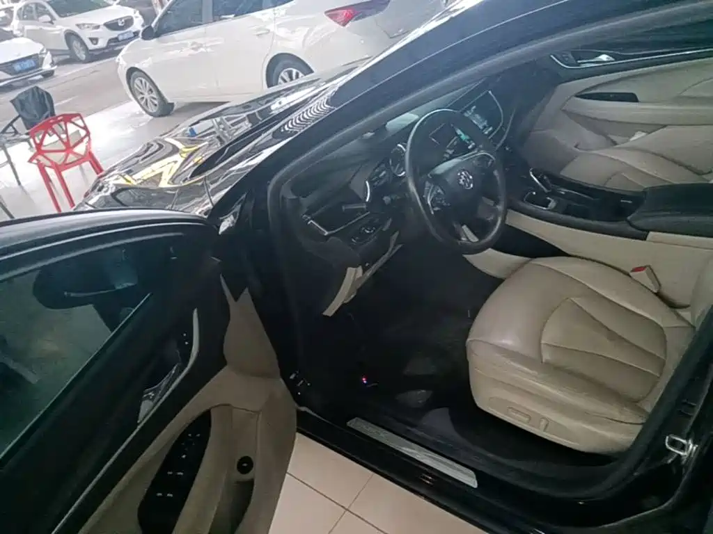Buick LaCrosse — миниатюра 16