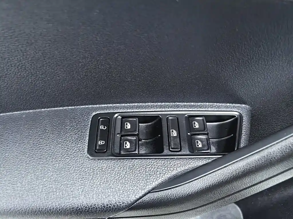 Volkswagen Jetta — миниатюра 9