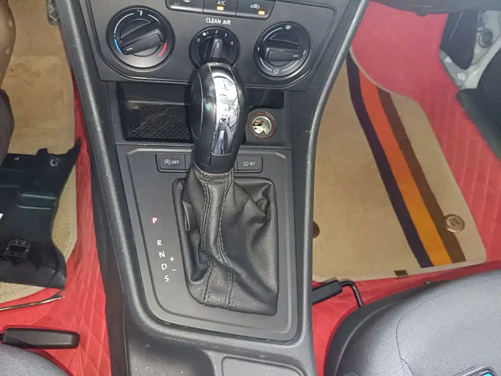 Volkswagen Lavida — миниатюра 14