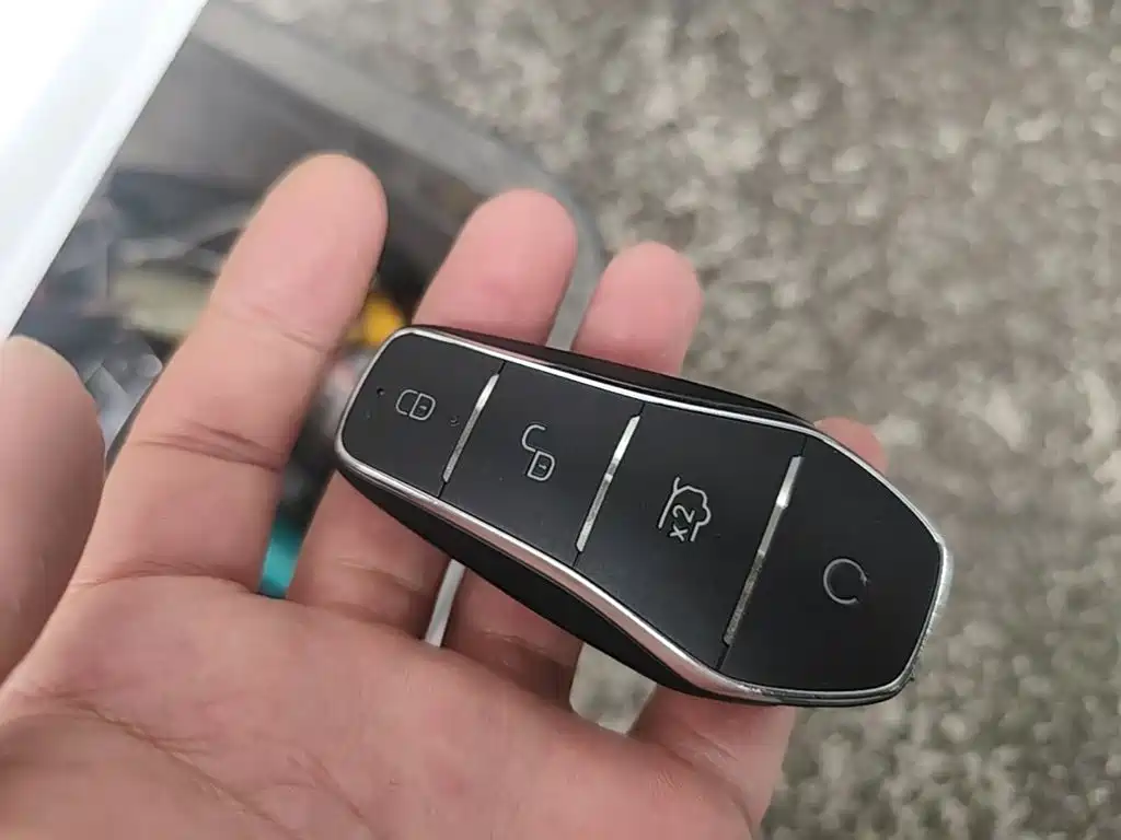 BYD Han L — миниатюра 9