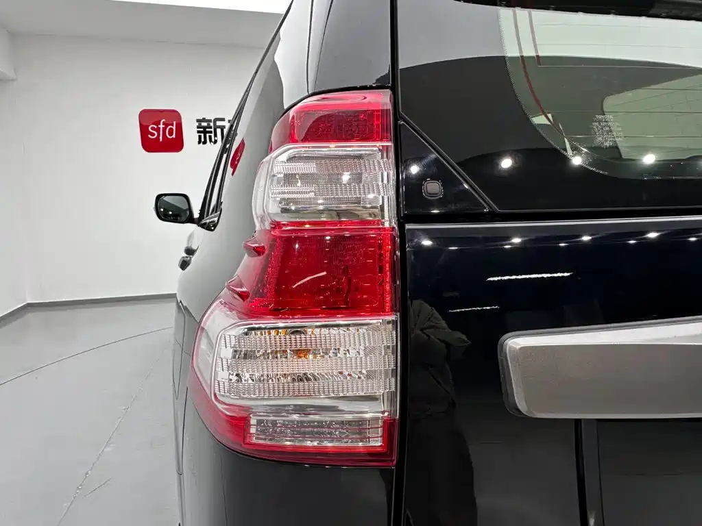 Toyota Prado (Import) — миниатюра 29