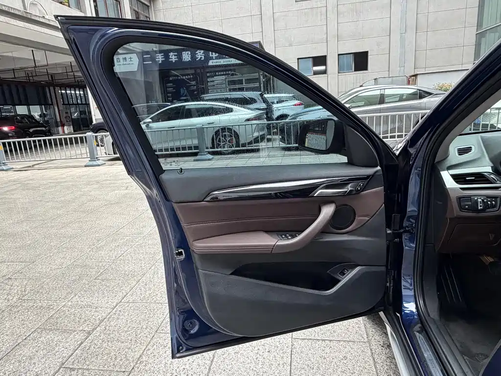 BMW X1 — миниатюра 6