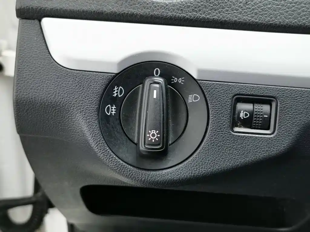 Volkswagen Jetta — миниатюра 21