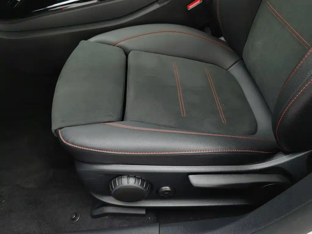 Mercedes-Benz CLA (Import) — миниатюра 20